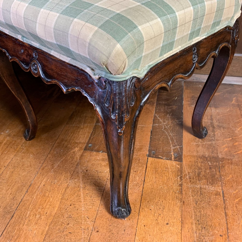 Set of twelve walnut dining Queen Anne style Dining chairs View IV