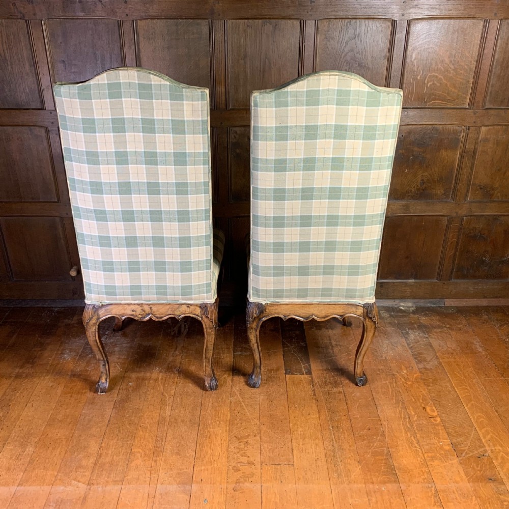 Set of twelve walnut dining Queen Anne style Dining chairs View VII