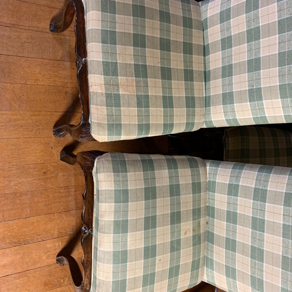 Set of twelve walnut dining Queen Anne style Dining chairs View IX
