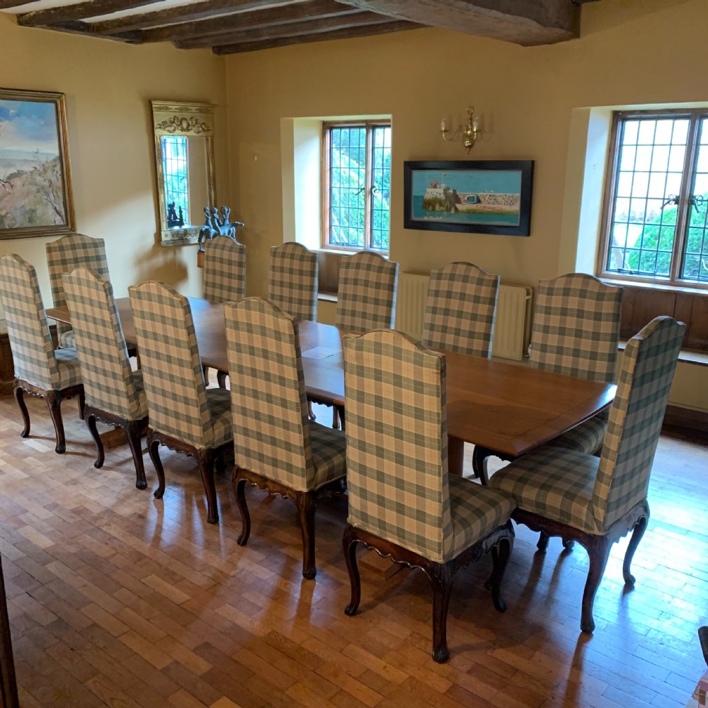 Set of twelve walnut dining Queen Anne style Dining chairs View XI