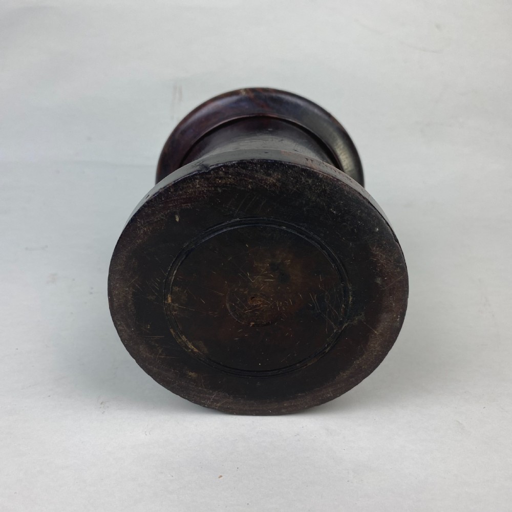 Lignum Vitae String box View III