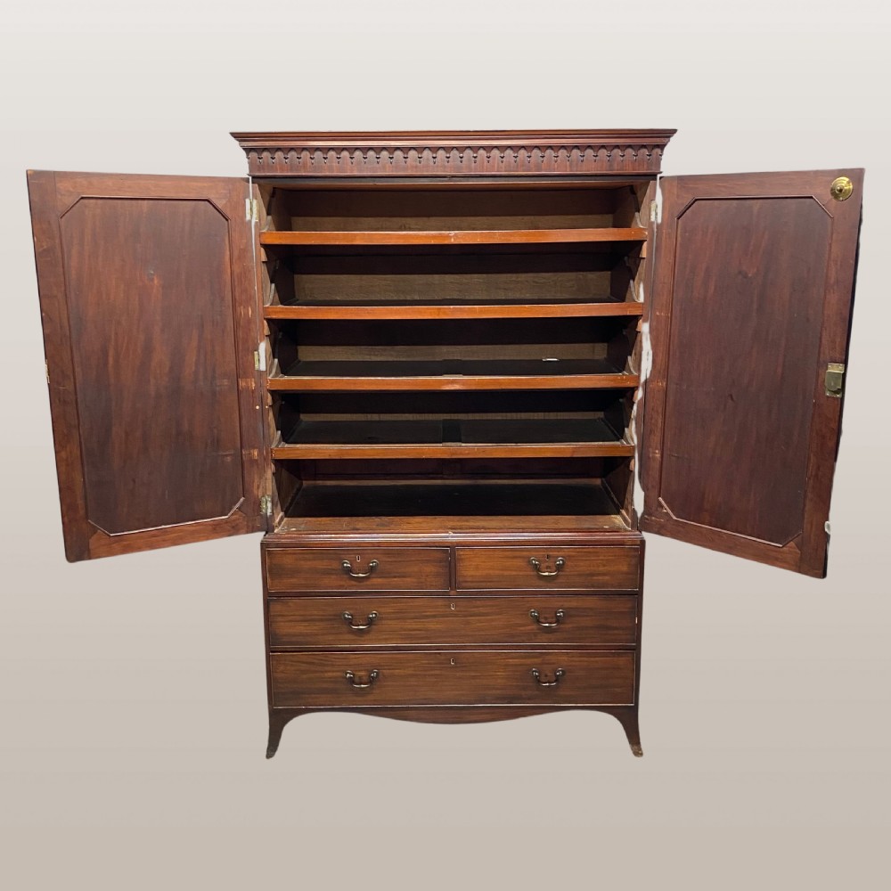Georgian mahogany Linen Press Wardrobe Cupboard View III