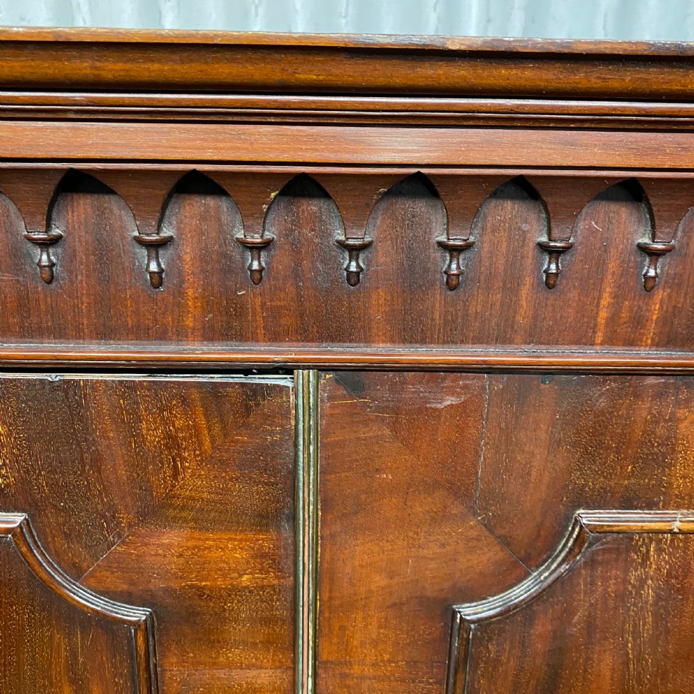Georgian mahogany Linen Press Wardrobe Cupboard View V