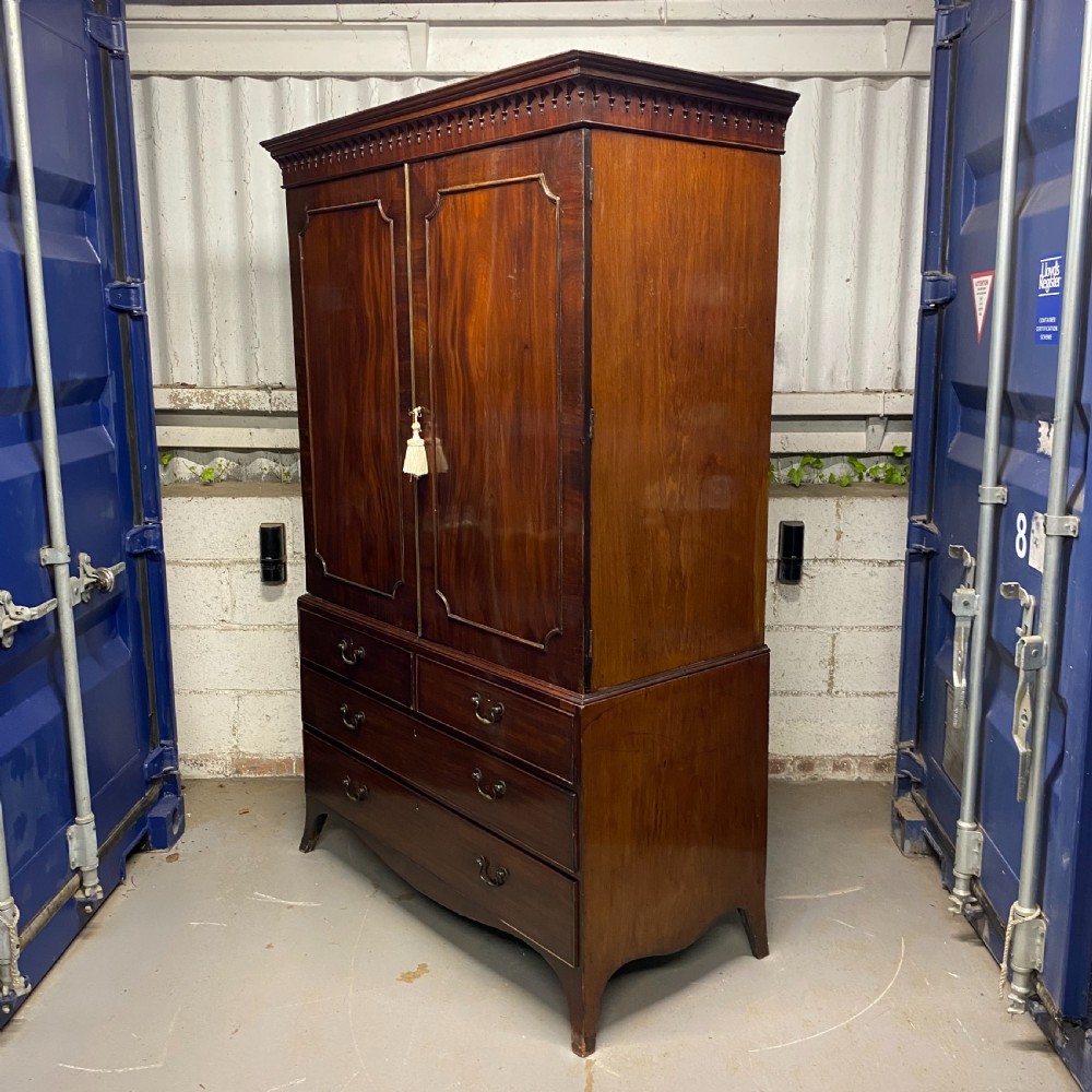 Georgian mahogany Linen Press Wardrobe Cupboard View VIII