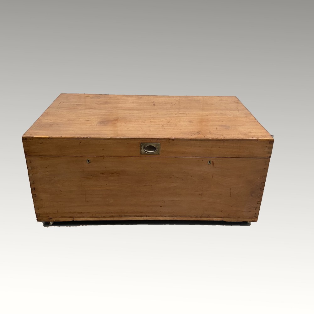 Large/Oversized Camphor MilitaryCampaign Trunk/Chest/Box View VI