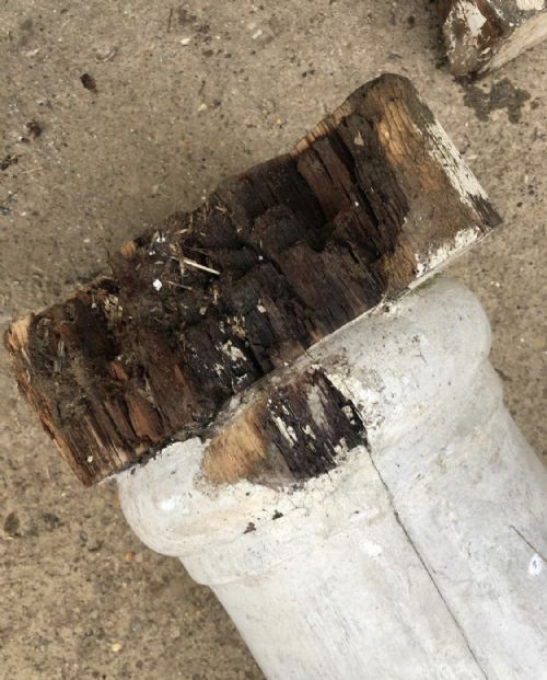 PAIR OF PORTICO SOFTWOOD ARCHITECTURAL COLUMNS FOR RESTORATION - ADDITIONAL PHOTO 6