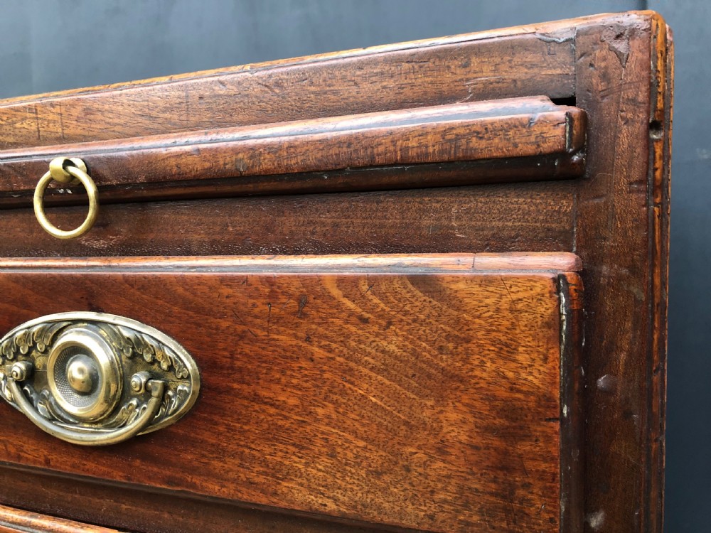 Small original caddy top mahogany bachelors chest  View VI