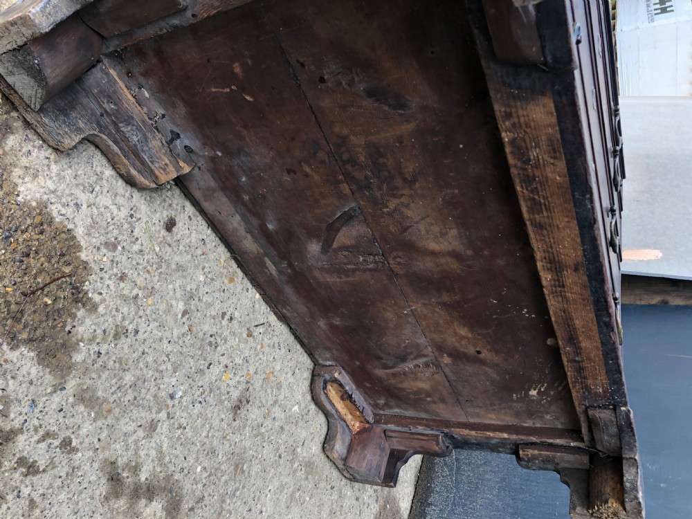 George III period mahogany bachelors chest View V