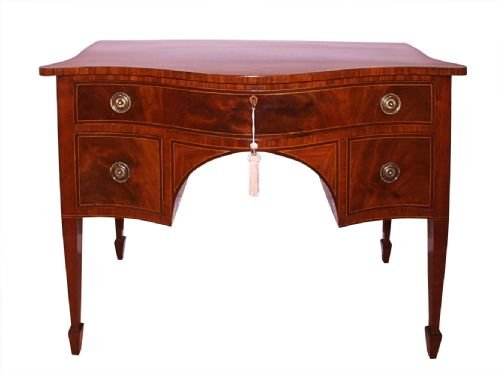 Late Georgian Mahogany Sideboard of Serpentine Form