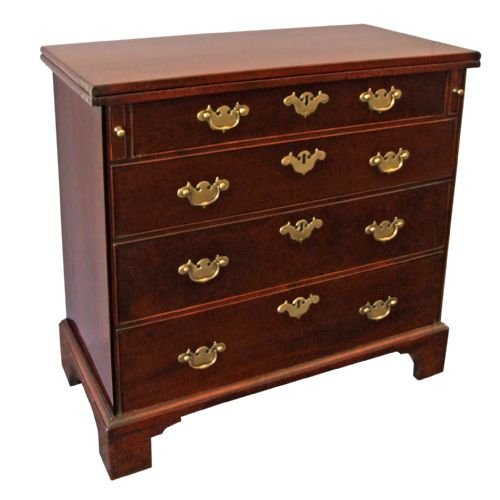 Early Georgian Bachelors Chest