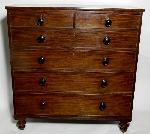 Mahogany Chest of Drawers