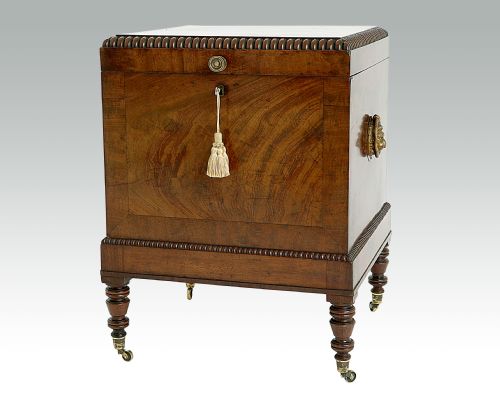 Regency Cellarette