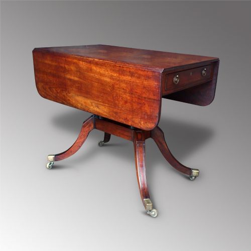 Fine Regency Mahogany Pembroke Table