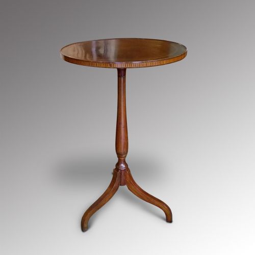 Edwardian Mahogany and Inlaid Lamp Table