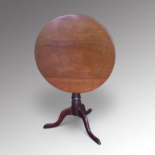 Mid 18th Century Oak Tripod Table