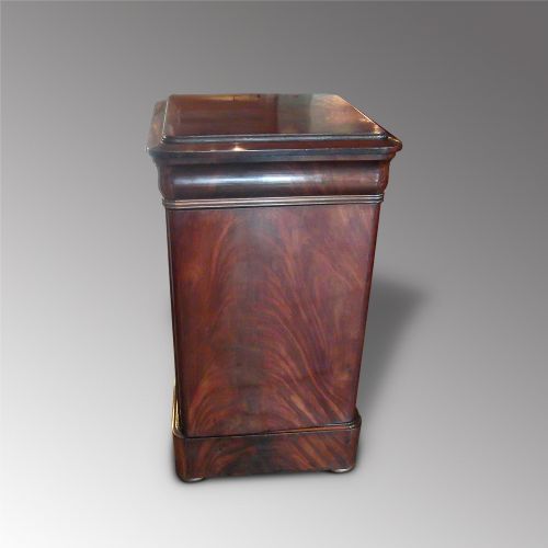 Biedermeirer Mahogany Bust Stand/cabinet