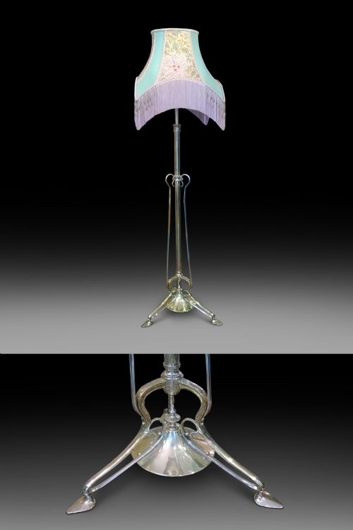 Art Nouveau Brass Extendable Standard Lamp