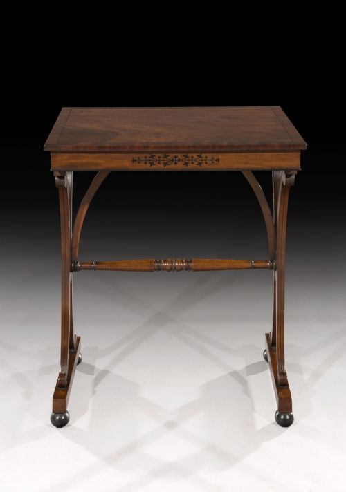 Elegant Regency Mahogany Sidetable
