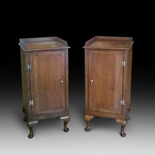 Pair of Edwardian Mahogany Bedside Cabinets