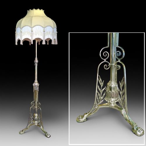 Victorian Brass Adjustable Oil Lamp