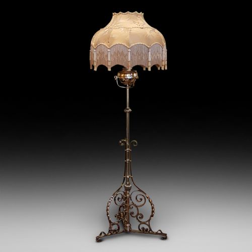 Late 19thc Brass Adjustable Standard Oil Lamp