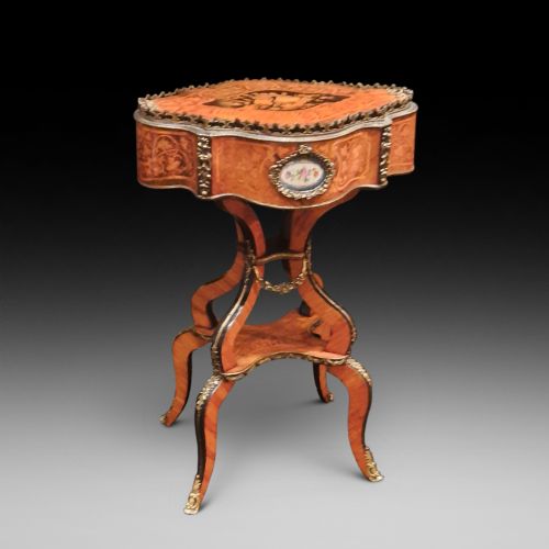 Victorian Burr Walnut Jardiniere Planter