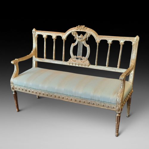 Late 19th Century Carved Giltwood Window Seat