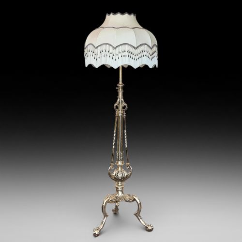 Late 19thc Brass Extending Standard Lamp