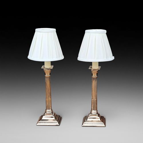 Pair of Brass Table Lamps of Neoclassical Corinthian Form
