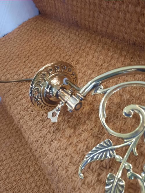 PAIR OF ART NOUVEAU BRASS AND CRANBERRY WALL LIGHTS - ADDITIONAL PHOTO 2