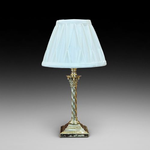 Edwardian Brass Twisted Corinthian Column Table Lamp