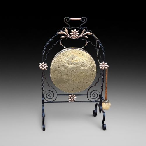 Arts and Craftsr Dinner Gong