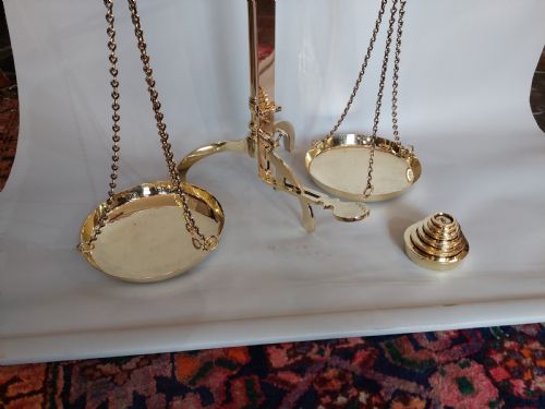 SET OF VICTORIAN BRASS BEAM SCALES - ADDITIONAL PHOTO 1