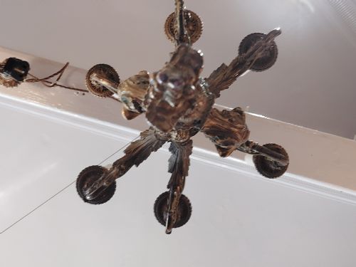 EARLY 20THC 6 ARM GILT METAL CHANDELIER - ADDITIONAL PHOTO 8