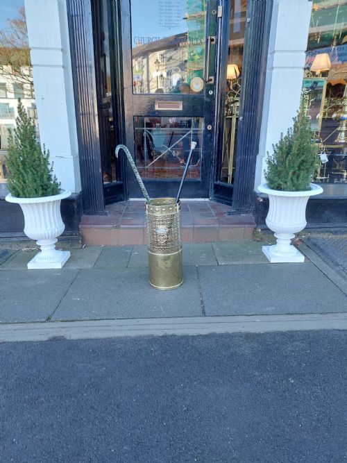 VICTORIAN PIERCED BRASS STICK STAND - ADDITIONAL PHOTO 3