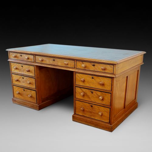 Victorian Sycamore Partners Desk