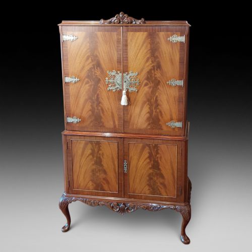 Early 20thc Queen Anne Style Mahogany Cocktail Cabinet