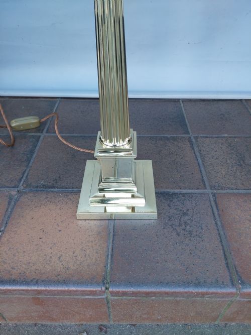 LATE 19THC BRASS OIL LAMP WITH CORINTHIAN COLUMN - ADDITIONAL PHOTO 5
