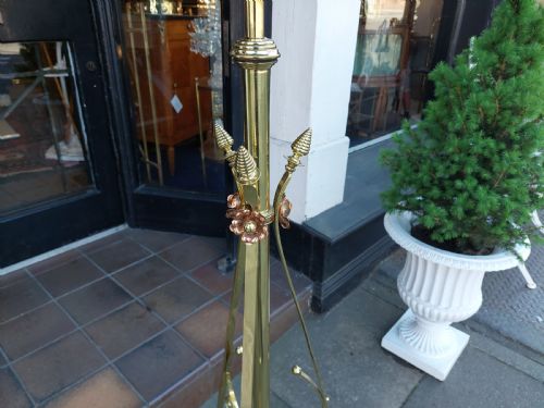 ARTS AND CRAFTS BRASS STANDARD ADJUSTABLE OIL LAMP - ADDITIONAL PHOTO 1