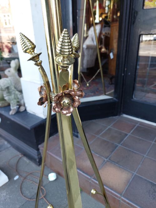 ARTS AND CRAFTS BRASS STANDARD ADJUSTABLE OIL LAMP - ADDITIONAL PHOTO 2