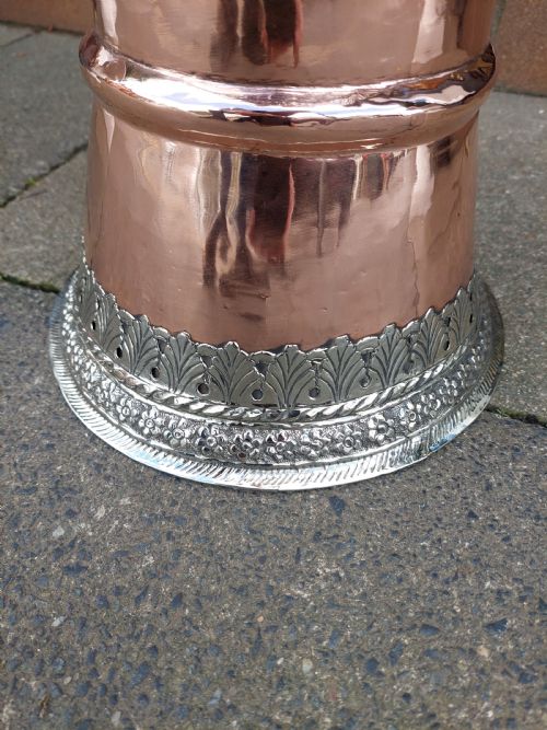 19THC TIBETAN CEREMONIAL COPPER HORN STANDARD LAMP - ADDITIONAL PHOTO 2