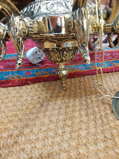 1920'S EIGHT BRANCH BRASS CHANDELIER WITH CAST ACANTHUS LEAF MOUNTS - ADDITIONAL PHOTO 7