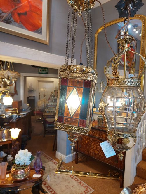 VICTORIAN BRASS AND COLOURED GLASS LANTERN - ADDITIONAL PHOTO 9
