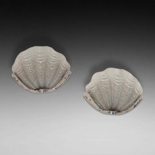 SUITE OF ART DECO CLAM SHELL FROSTED GLASS LIGHTS - ADDITIONAL PHOTO 1