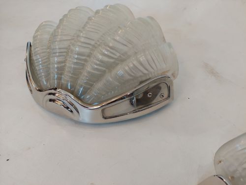 SUITE OF ART DECO CLAM SHELL FROSTED GLASS LIGHTS - ADDITIONAL PHOTO 4