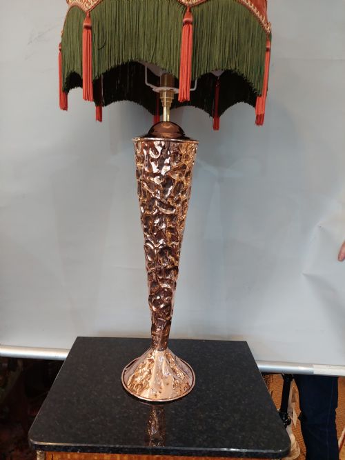 ARTS AND CRAFTS BEATEN COPPER TABLE LAMP - ADDITIONAL PHOTO 2