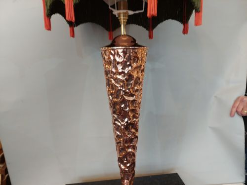 ARTS AND CRAFTS BEATEN COPPER TABLE LAMP - ADDITIONAL PHOTO 4