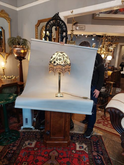 EARLY 20THC BRASS CORINTHIAN COLUMN TABLE LAMP - ADDITIONAL PHOTO 6