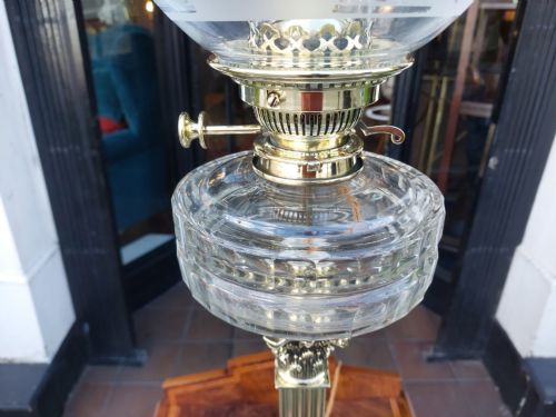 VICTORIAN BRASS OIL LAMP BY HINKS OF BIRMINGHAM - ADDITIONAL PHOTO 5