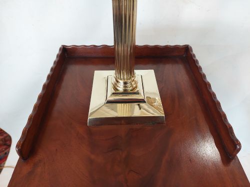 LATE 19THC BRASS TABLE OIL LAMP - ADDITIONAL PHOTO 1